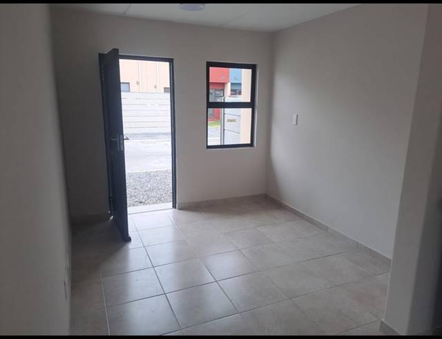 2 BEDROOM DUPLEX FOR SALE IN SUNSET GLEN